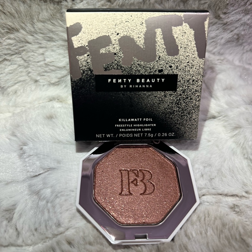 Fenty Beauty Freestyle Highlighter